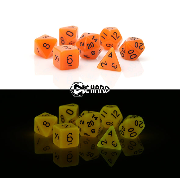 Die Hard - 7 Piece Set - Glow-in-the-Dark - Orange available at 401 Games Canada