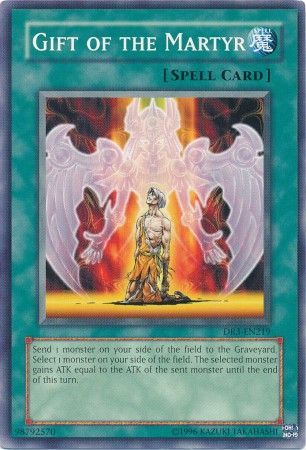 Gift of the Martyr - DR3-EN219 - Common available at 401 Games Canada