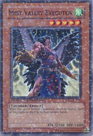 Mist Valley Executor - DT02-EN020 - Normal Parallel Rare available at 401 Games Canada