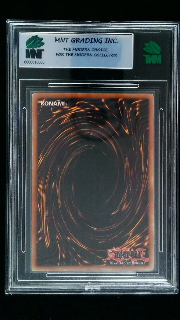 Blue-Eyes Ultimate Dragon - JMP-EN005 - Secret Rare (MNT 8)